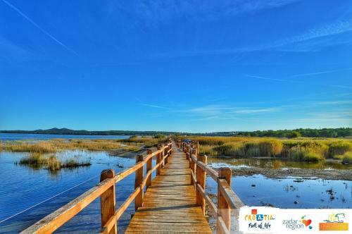 Camping Vransko Jezero - Crkvine