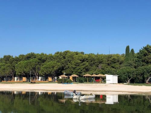 Camp Vransko Lake Crkvine - Mobile Homes