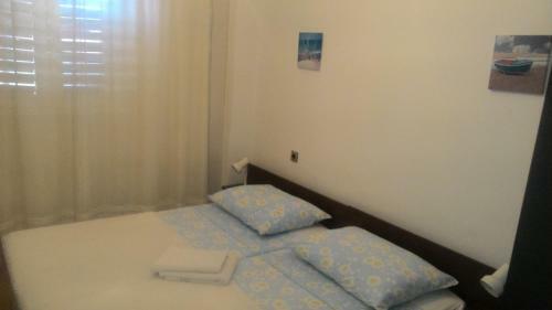Apartments Prisnac