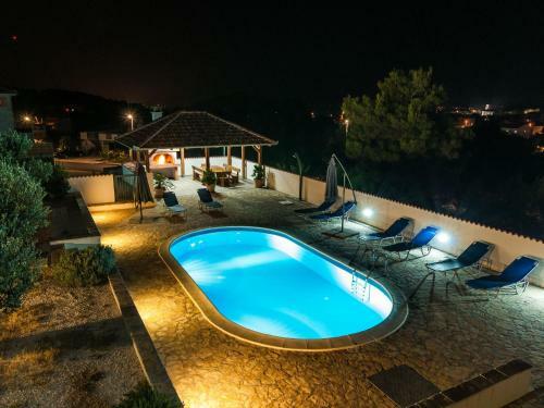 Holiday Home Villa Branka