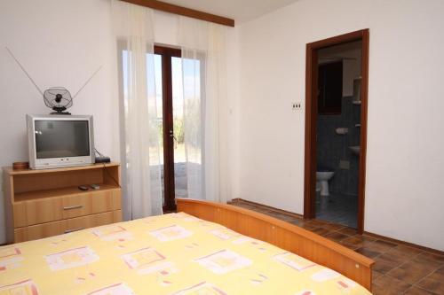 Apartments By The Sea Pag - 6526