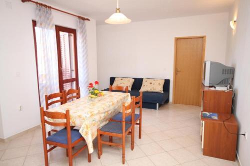 Apartments By The Sea Pag - 6526