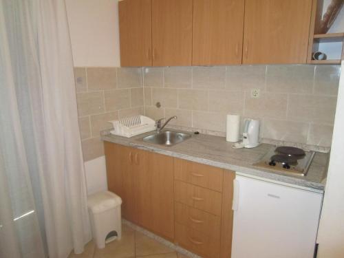 Holiday Home Apartment Antika I