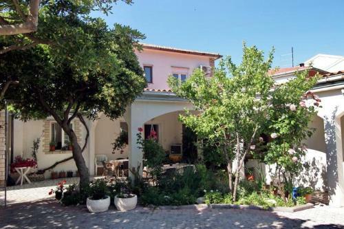 Hostal Triple Room Pag 531d