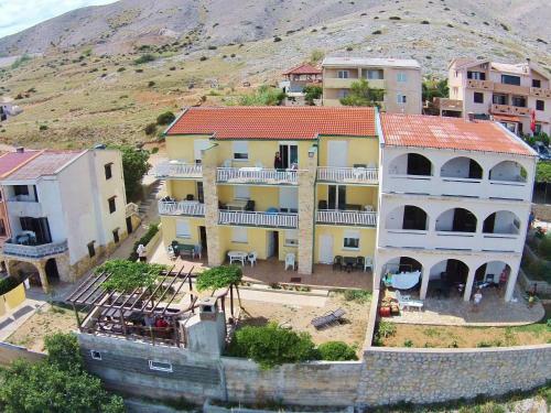 Hostal Apartments Suhomont