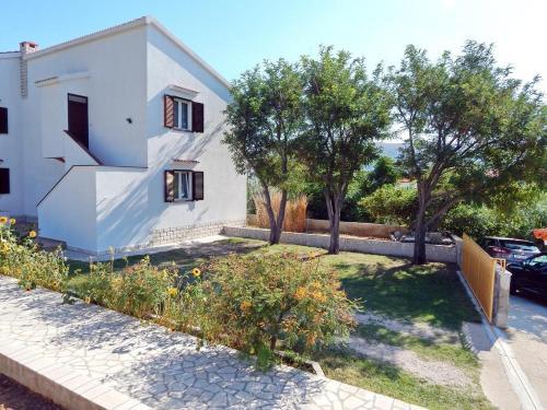Apartment Pag 11358c