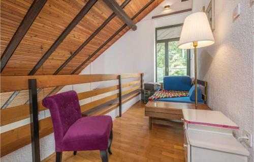 Three-bedroom Holiday Home In Ozalj