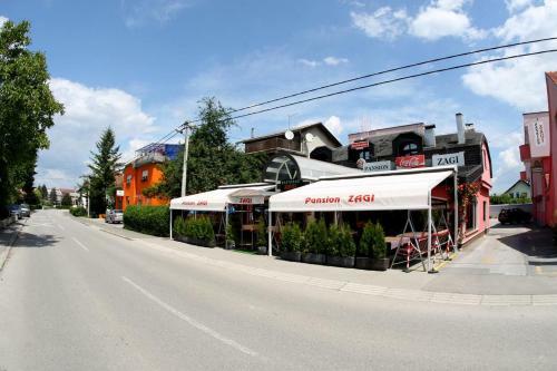 Hostal Quadruple Room Oroslavje 15384k