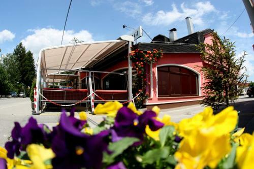 Hostal Triple Room Oroslavje 15384j