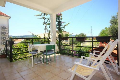 Apartment Kuciste - Perna 10198b