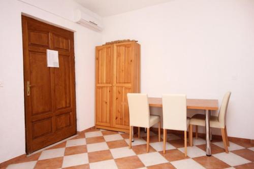 Apartments And Rooms With Parking Space Orebic (peljesac) - 10191