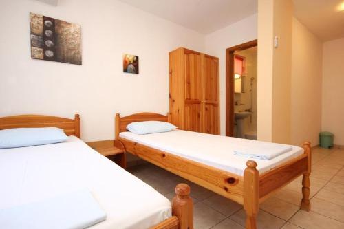 Apartments And Rooms With Parking Space Orebic (peljesac) - 10191