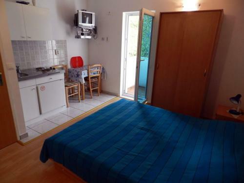 Hostal Apartments Senny