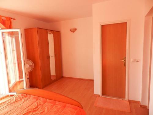 Hostal Apartments Senny