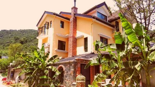 Hostal Lafeier Garden Holiday Villa