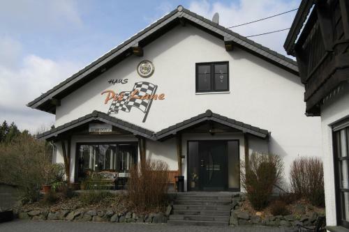 Bed & Breakfast Haus Pit Lane