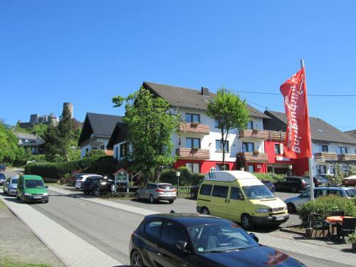 Land-gut-hotel Zur Burg N�rburgring-eifel