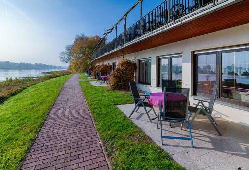 Hostal Elbterrassen Zu Brambach