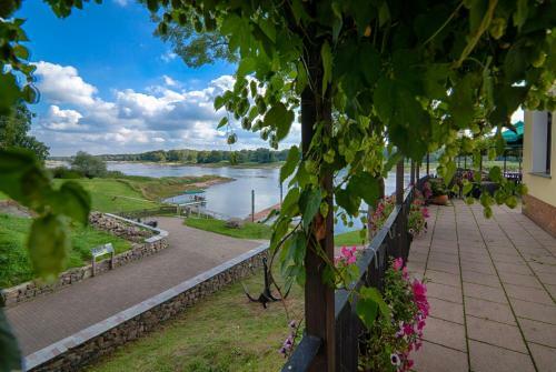 Hostal Elbterrassen Zu Brambach
