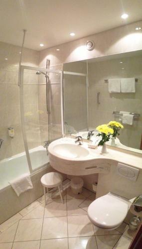 Hotel T�lzer Hof