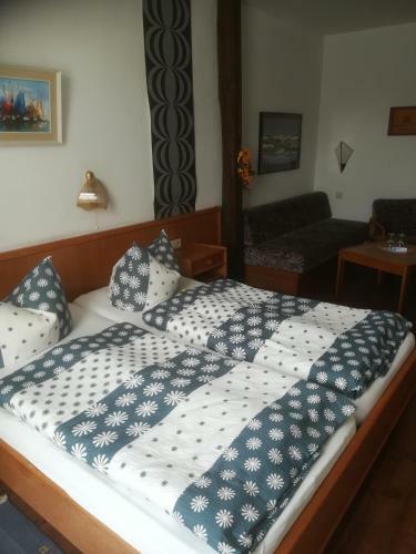 Hostal Hotel L�wenhof