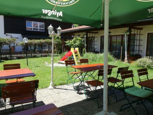 Zum Hirschhaus Hotel-restaurant