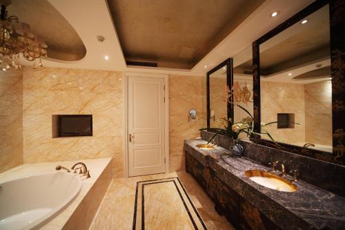 Shenglong Jianguo Hotel Haiyang