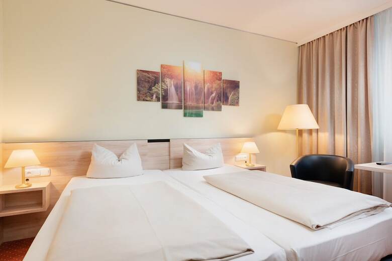 Novina Hotel S�dwestpark