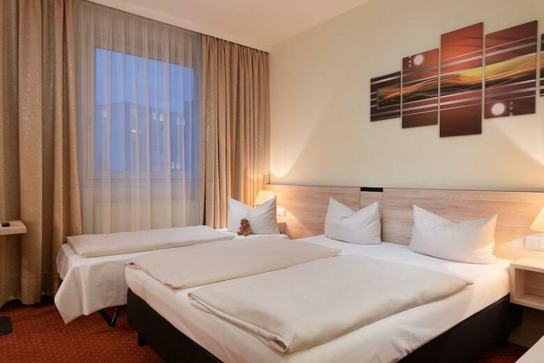 Novina Hotel S�dwestpark