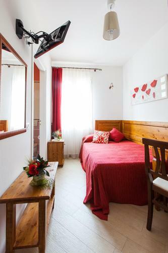 Hostal Osteria Da Cesare E Locanda