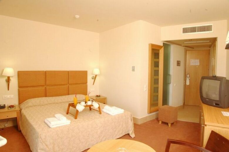 Hotel Minos