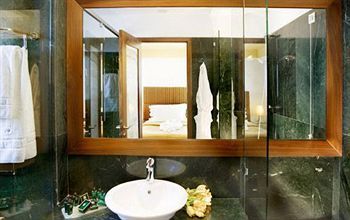 Eridanus Hotel