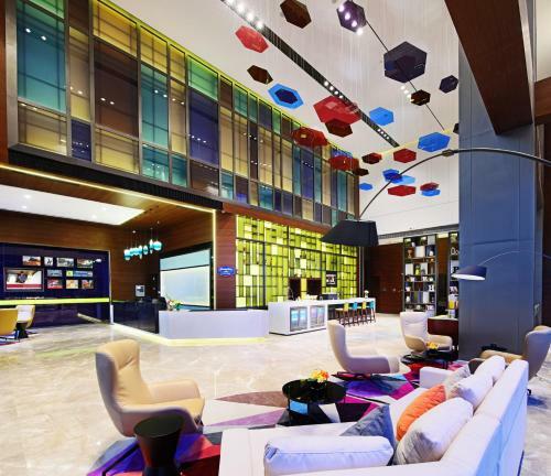 Hampton By Hilton Qujin Hotel