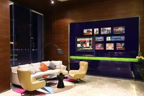 Hampton By Hilton Qujin Hotel