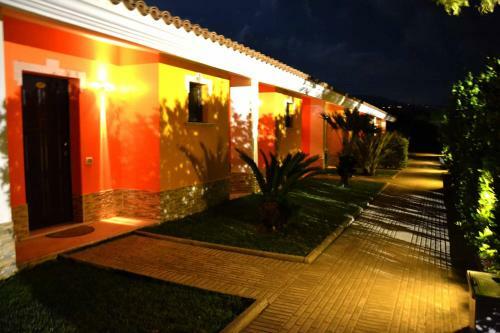 Hotel Baia Di Trainiti