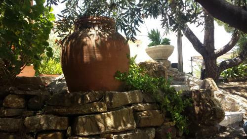 Bed & Breakfast La Suite Di Segesta