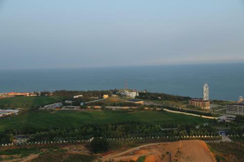 Suizhong Dongdaihe Ronghua Seaview Apartment