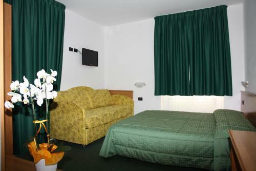 Hotel Albergo Miramonti
