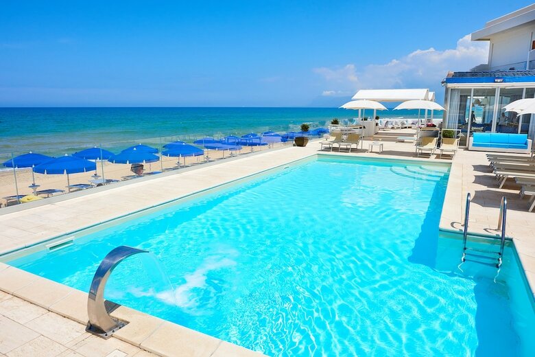 Hotel La Battigia