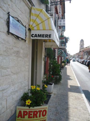 Hostal Camere Da Aldo In Centro Sirolo