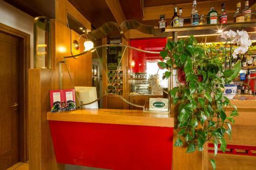 Hotel Garn� Ai Serrai