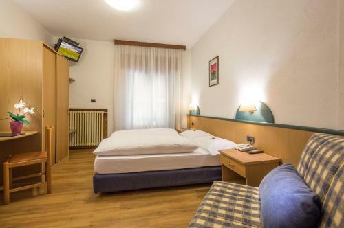 Hotel Garn� Ai Serrai
