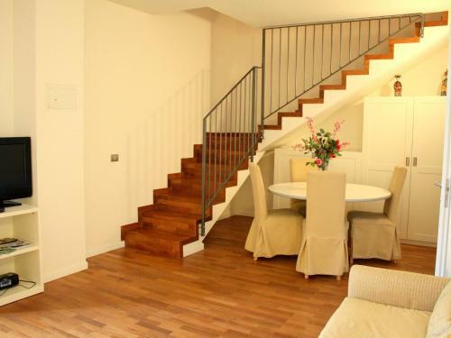 Elegant Apartment Located On Lake Maggiore