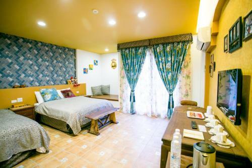 Colorful Homestay