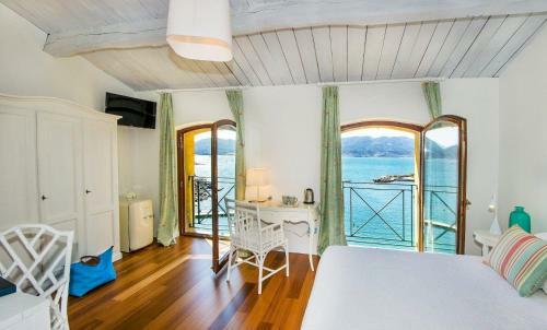 Bed & Breakfast Scuola Di Mare Santa Teresa