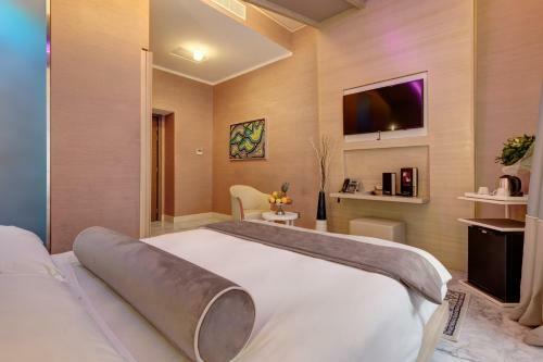 Dharma Luxury Hotel