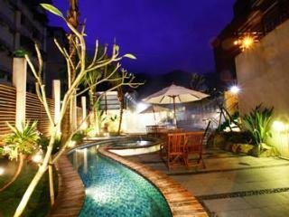 Guan Xiang Century Hot Spring Hotel
