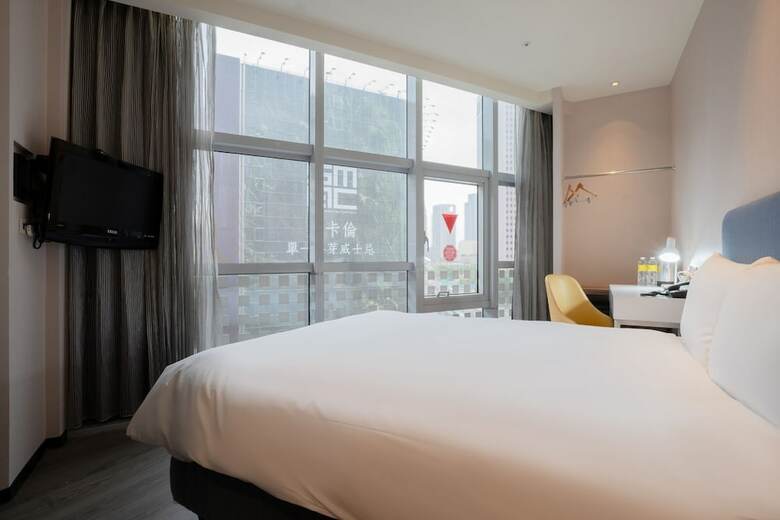 Hotel At Boutique