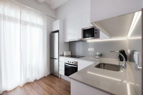 Stay Barcelona Barceloneta Beach Apartments