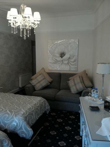 Hostal Aaran Lodge Guest House